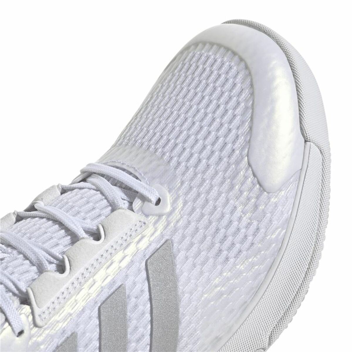 Trainers Adidas Novaflight 2 White